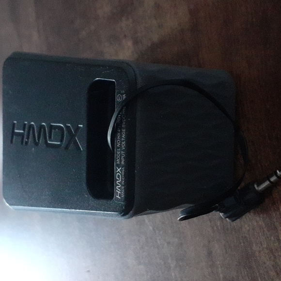 HMDX audio burst portable desk speaker 🔊 - Picture 5 of 5
